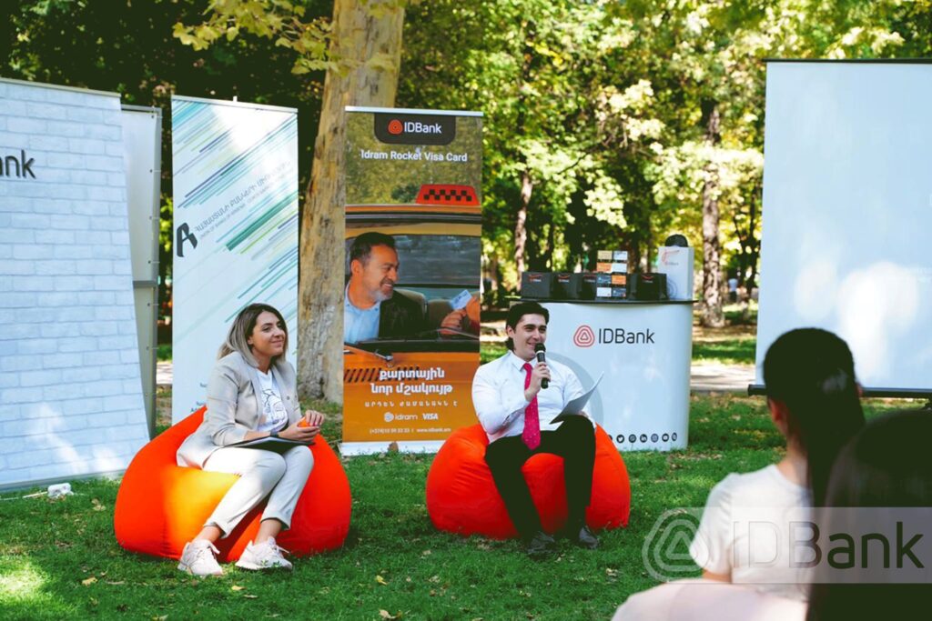 Թվային անցում՝ բանկային կարգավորումից դեպի նորարարություն. զրույց Հրաչյա Պապիկյանի հետ 1 Թվային անցում՝ բանկային կարգավորումից դեպի նորարարություն. զրույց Հրաչյա Պապիկյանի հետ