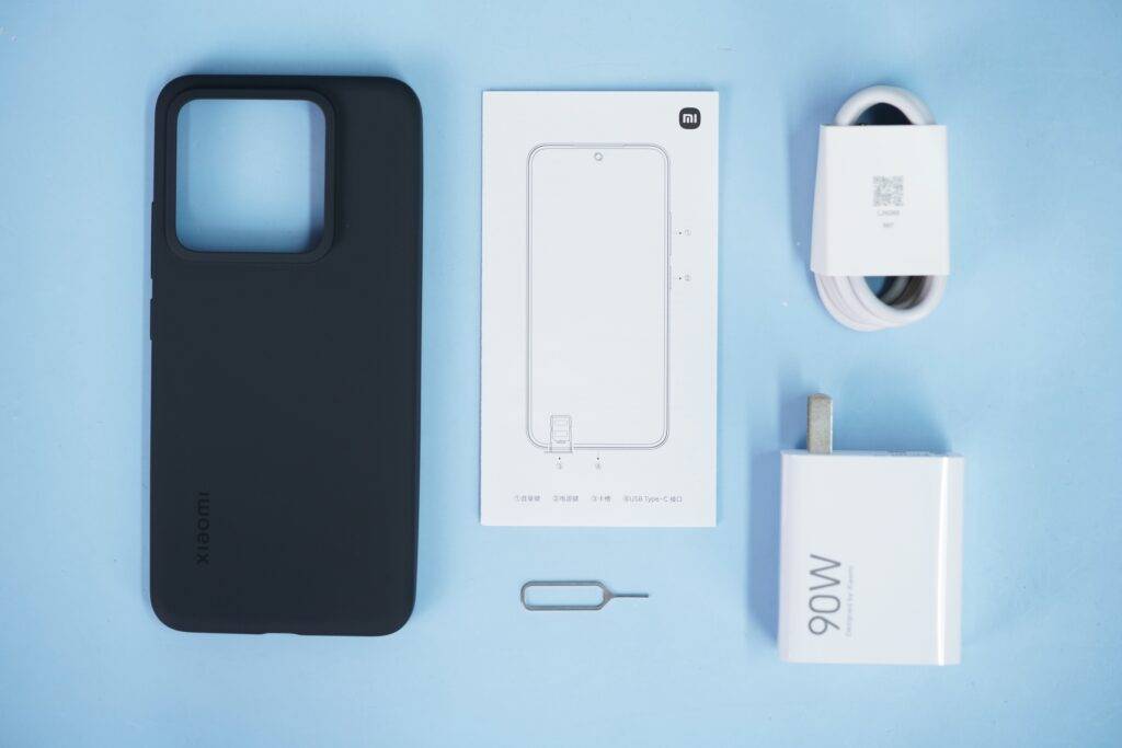 Ինչ տեսք ունի Xiaomi 14 առաջադեմ սմարթֆոնն իրականում