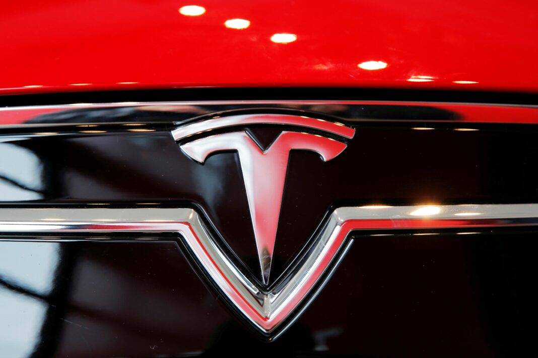 106857488-16164350972021-03-22t172150z_1971118209_rc2hgm9cxd3j_rtrmadp_0_usa-stocks-tesla