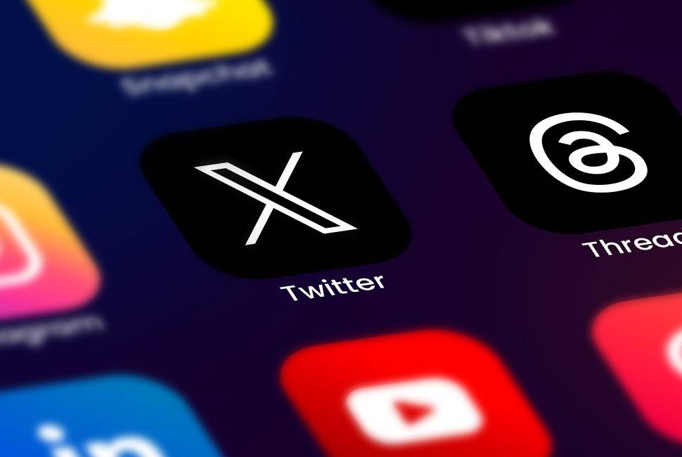 social-media1940__FitMaxWzk3MCw2NTBd