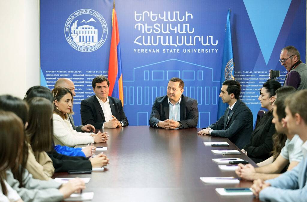 Ուսանողների օրը՝ Բիբլոս Բանկ Արմենիայի կրթաթոշակ ստացած ուսանողների հետ