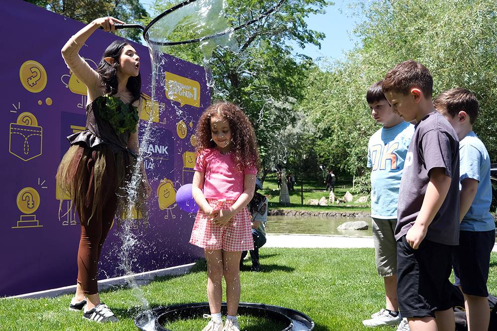 Երեխաները՝ միշտ կենտրոնում․ Բիբլոս Բանկ Արմենիայի հունիսմեկյան նվերը փոքրիկներին 17 Երեխաները՝ միշտ կենտրոնում․ Բիբլոս Բանկ Արմենիայի հունիսմեկյան նվերը փոքրիկներին