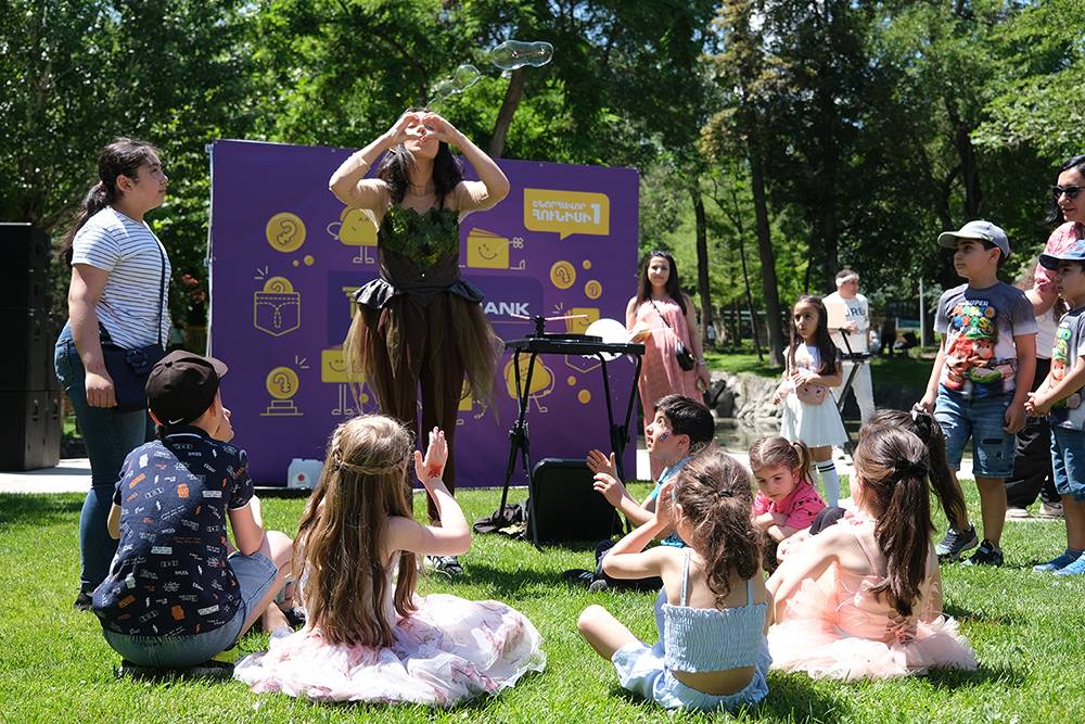 Երեխաները՝ միշտ կենտրոնում․ Բիբլոս Բանկ Արմենիայի հունիսմեկյան նվերը փոքրիկներին 21 Երեխաները՝ միշտ կենտրոնում․ Բիբլոս Բանկ Արմենիայի հունիսմեկյան նվերը փոքրիկներին