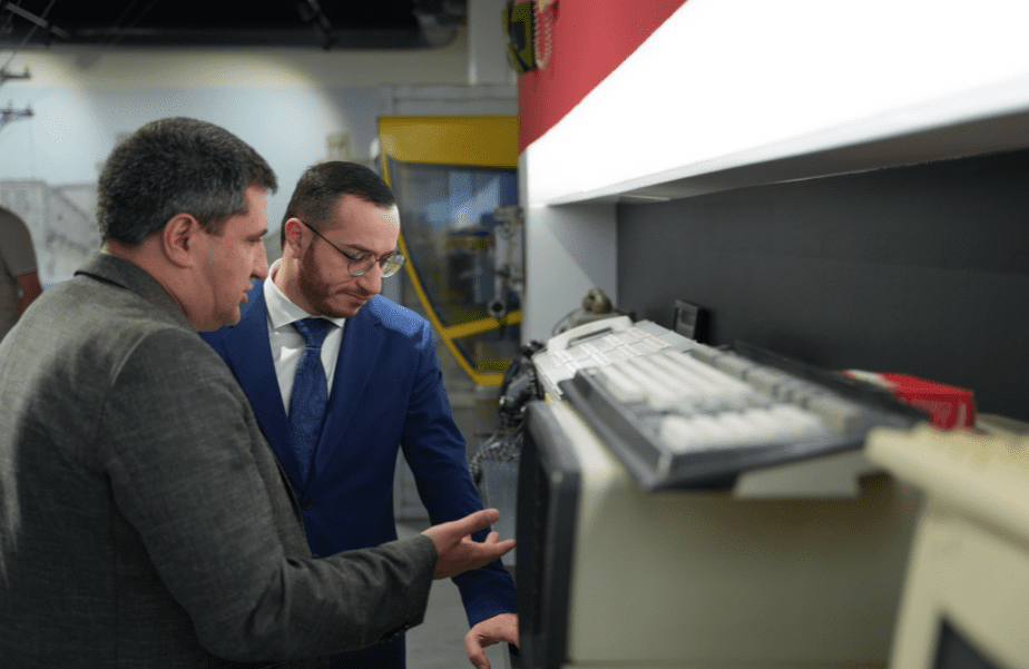 ԲՏԱ նախարարը վերահաստատել է աջակցությունը տելեկոմ ոլորտին․ Մխիթար Հայրապետյանն այցելել է Team Telecom Armenia 2 ԲՏԱ նախարարը վերահաստատել է աջակցությունը տելեկոմ ոլորտին․ Մխիթար Հայրապետյանն այցելել է Team Telecom Armenia