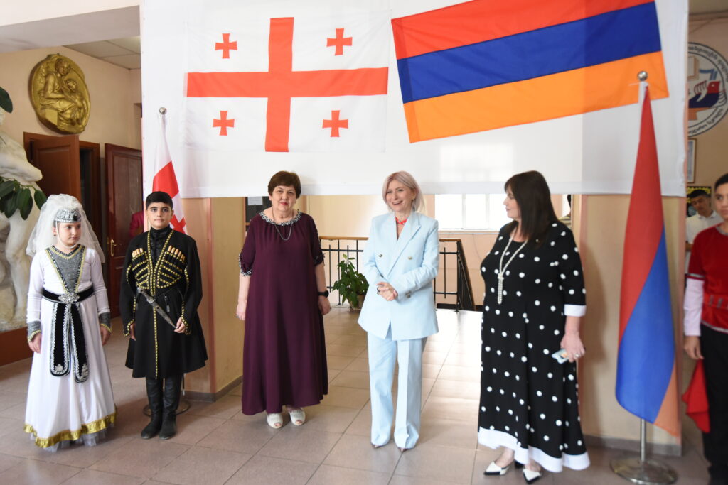 Թբիլիսիում բացվել է առաջին «Արմաթ» ճարտարագիտական աշխատանոցը