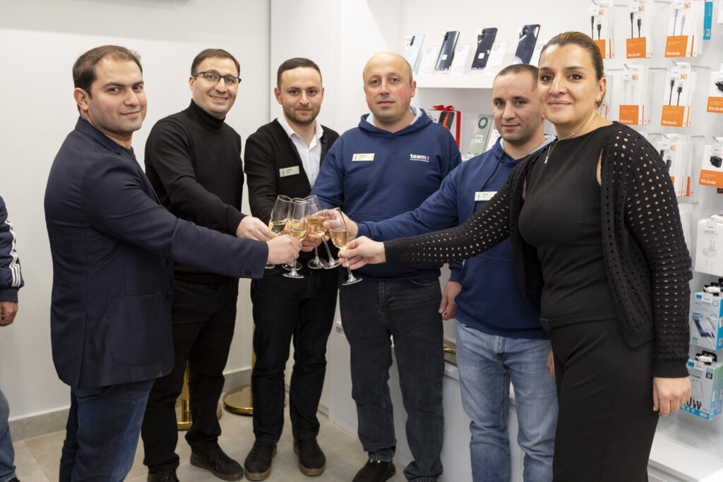 Team-ի վաճառքի և սպասարկման նոր կենտրոն է բացվել Բագրատաշենում 3 Team-ի վաճառքի և սպասարկման նոր կենտրոն է բացվել Բագրատաշենում